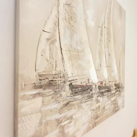 Oleander Apartment *