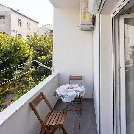 Oleander 스플리트